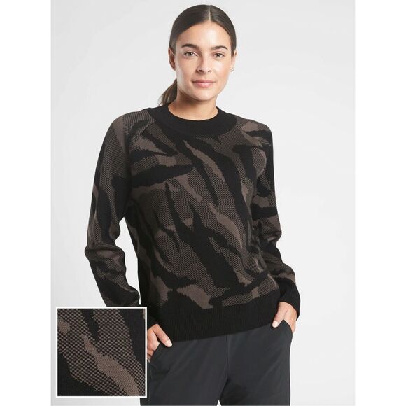 Athleta Sweaters - Athleta Jacquard Crew Neck Sweater Animal Zebra Merino Wool Blend size Large